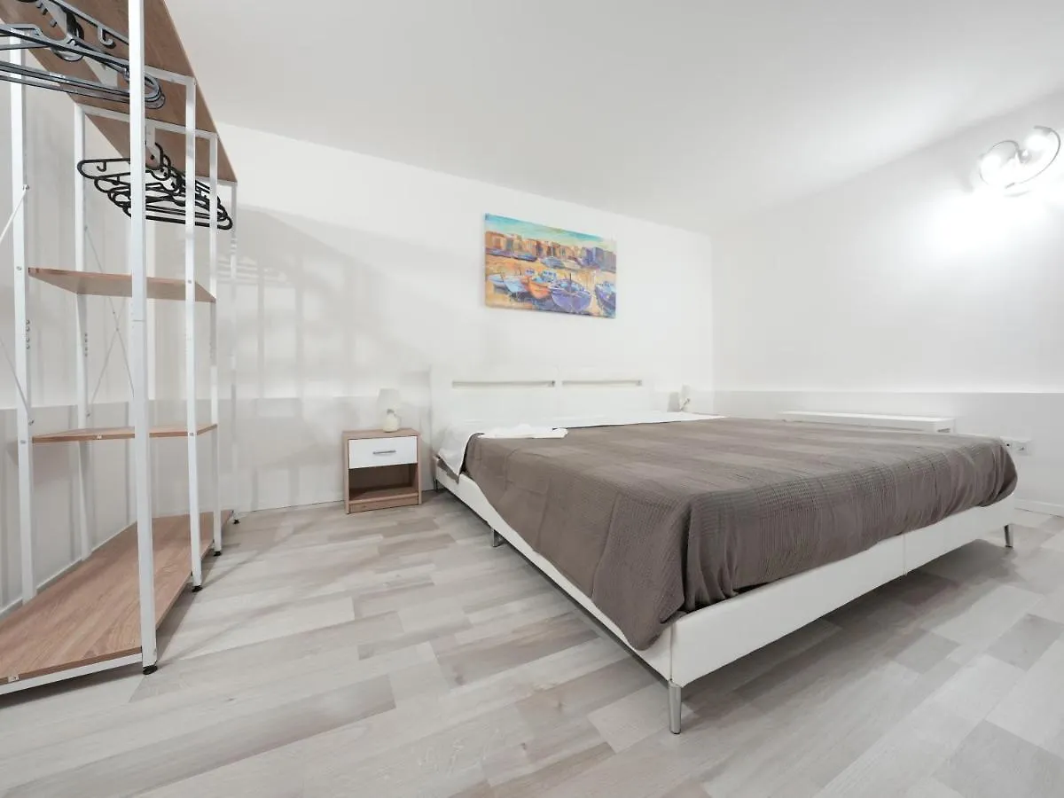 Ardizzone Home 1 CTA Lejlighed Catania